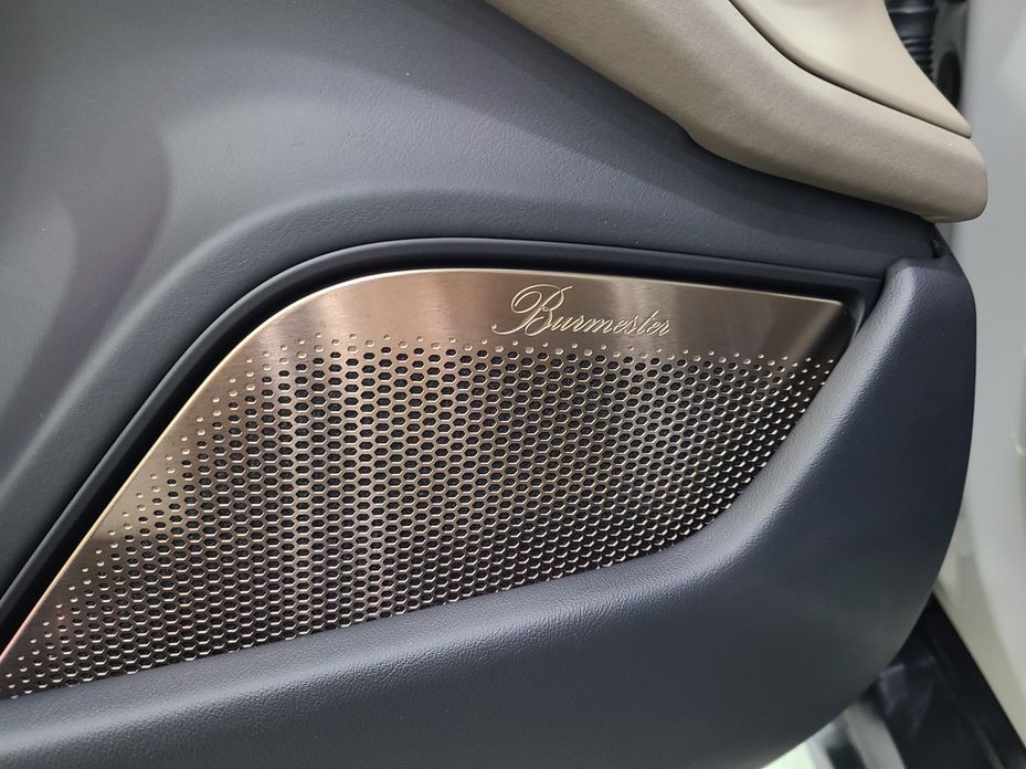 Porsche Taycan 2024