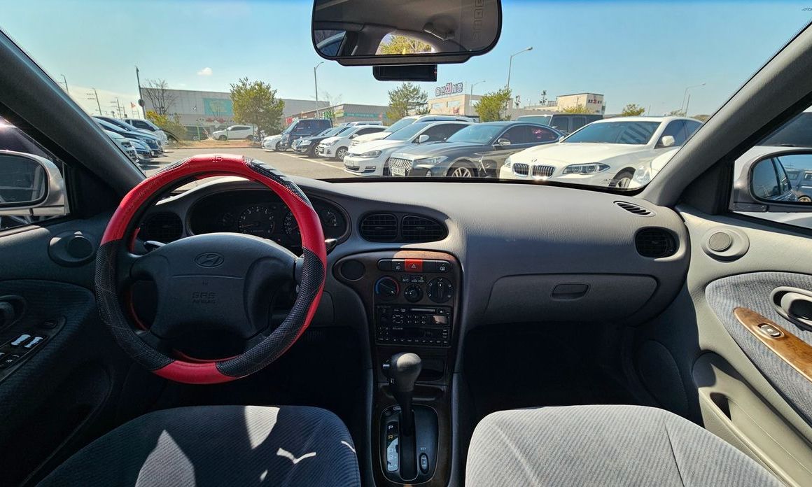 Hyundai AVANTE 2000