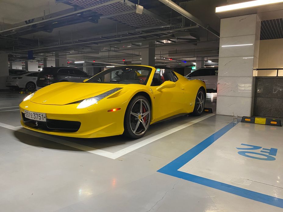 Ferrari 458 2013
