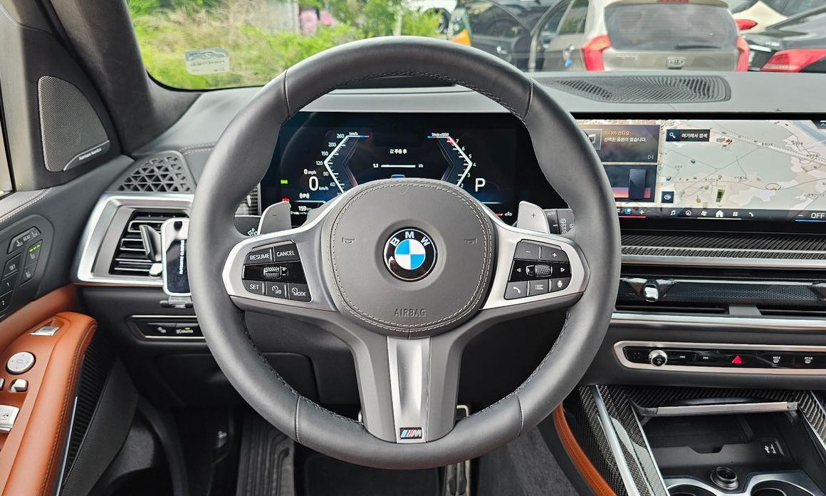 BMW X7 2025
