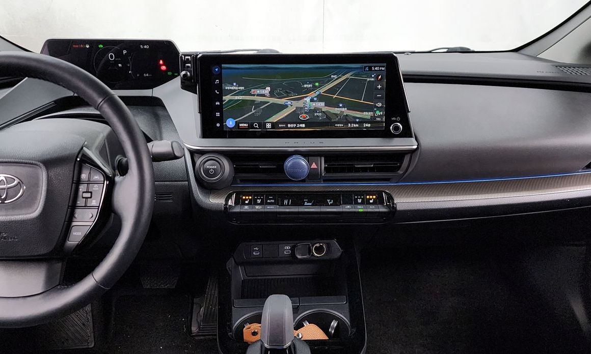 Toyota Prius 2025