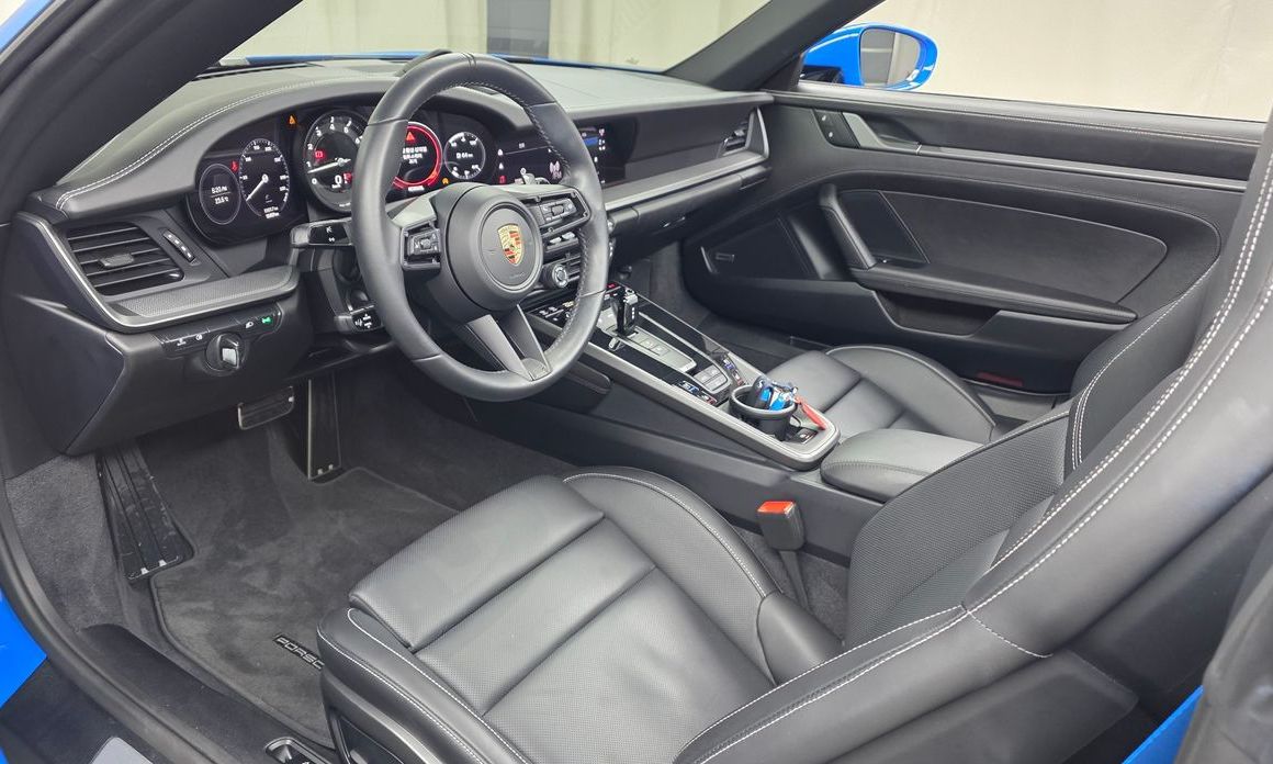 Porsche 911 2023