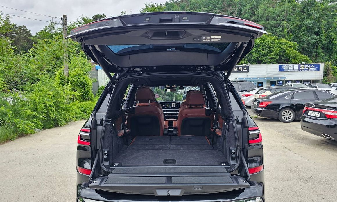 BMW X7 2025