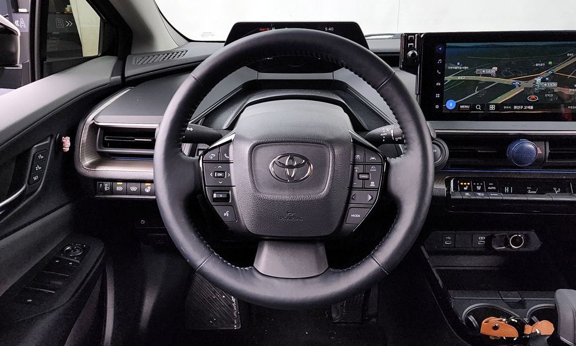 Toyota Prius 2025