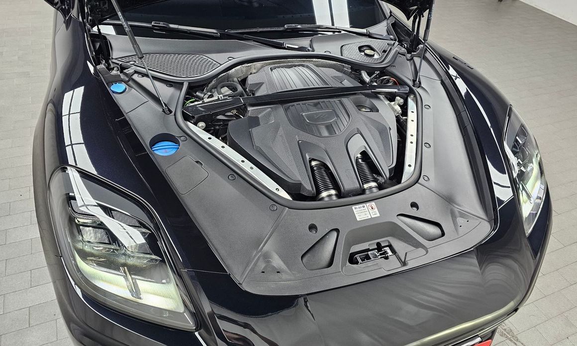 Porsche Panamera 2024
