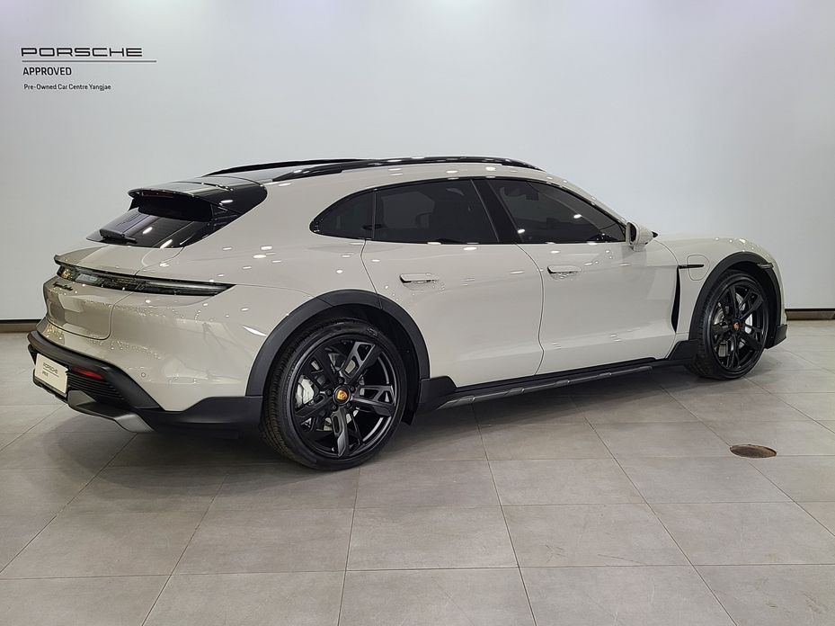 Porsche Taycan 2024