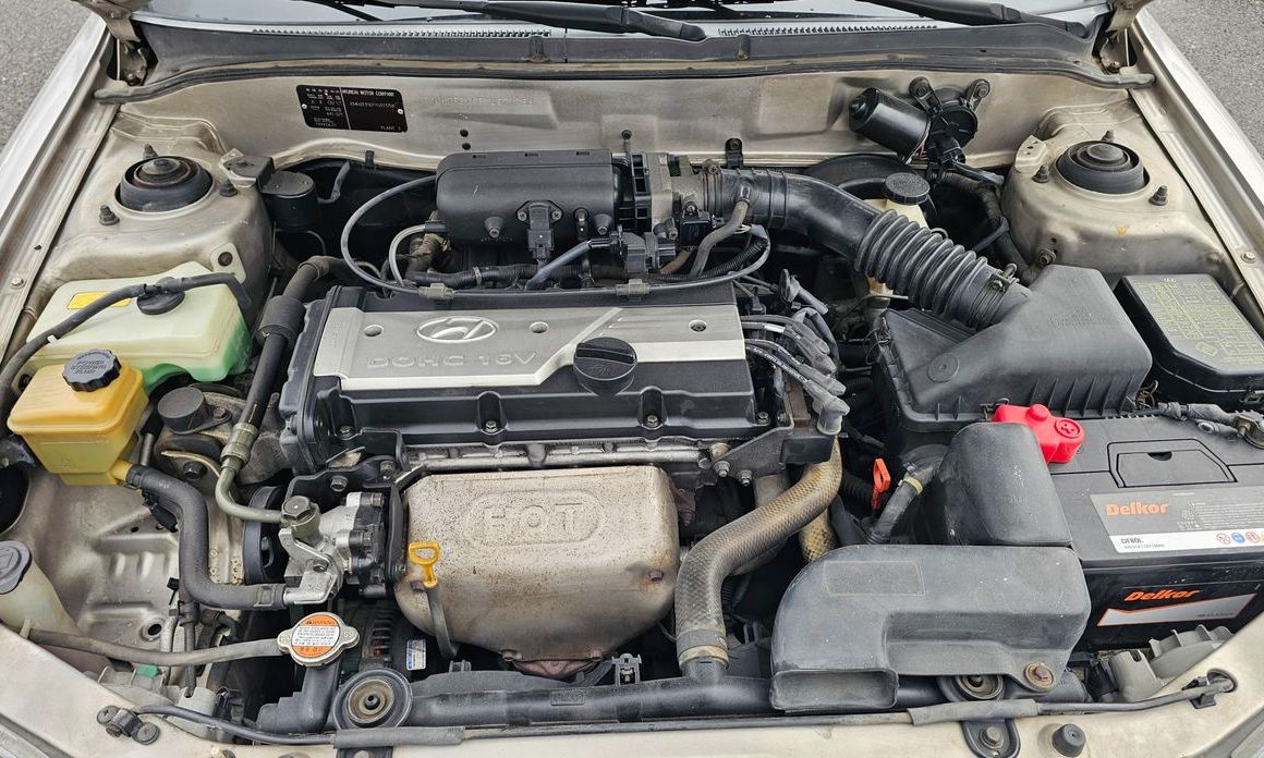 Hyundai AVANTE 2000