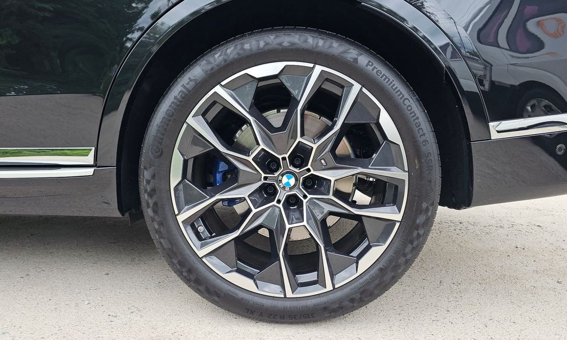 BMW X7 2025