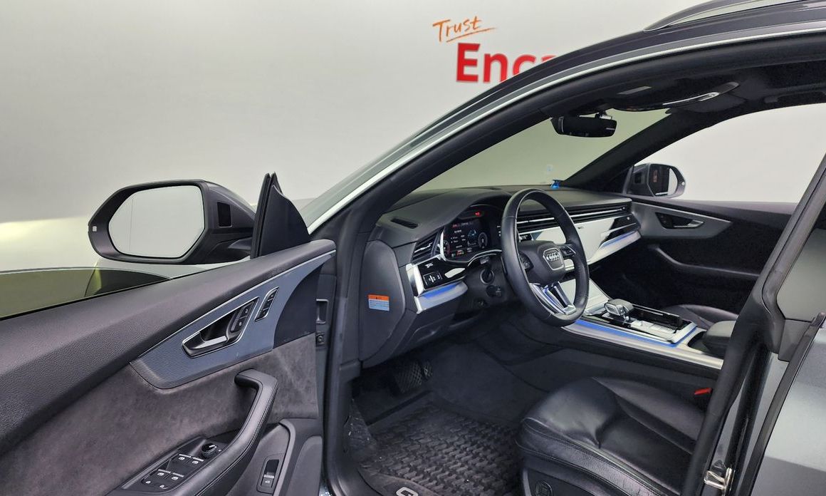 Audi Q8 2020