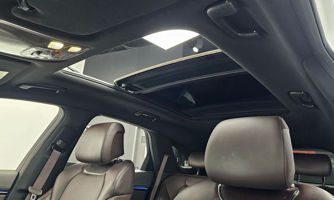 Genesis GV70 2025