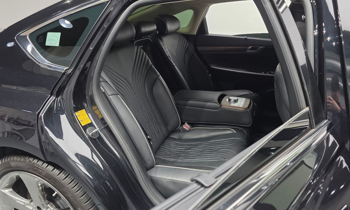 Genesis G80 2023