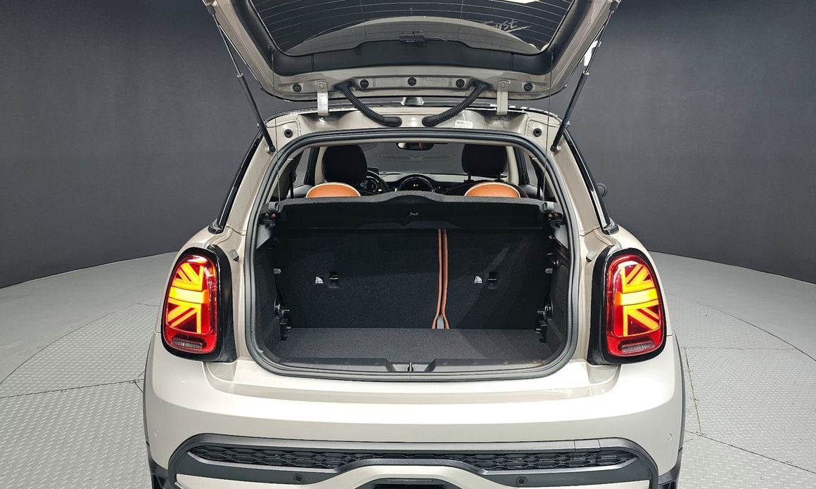 Mini Cooper 2024