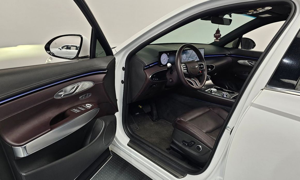 Genesis GV70 2025