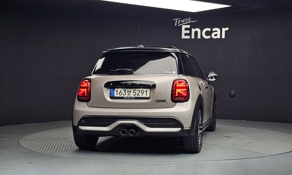Mini Cooper 2024