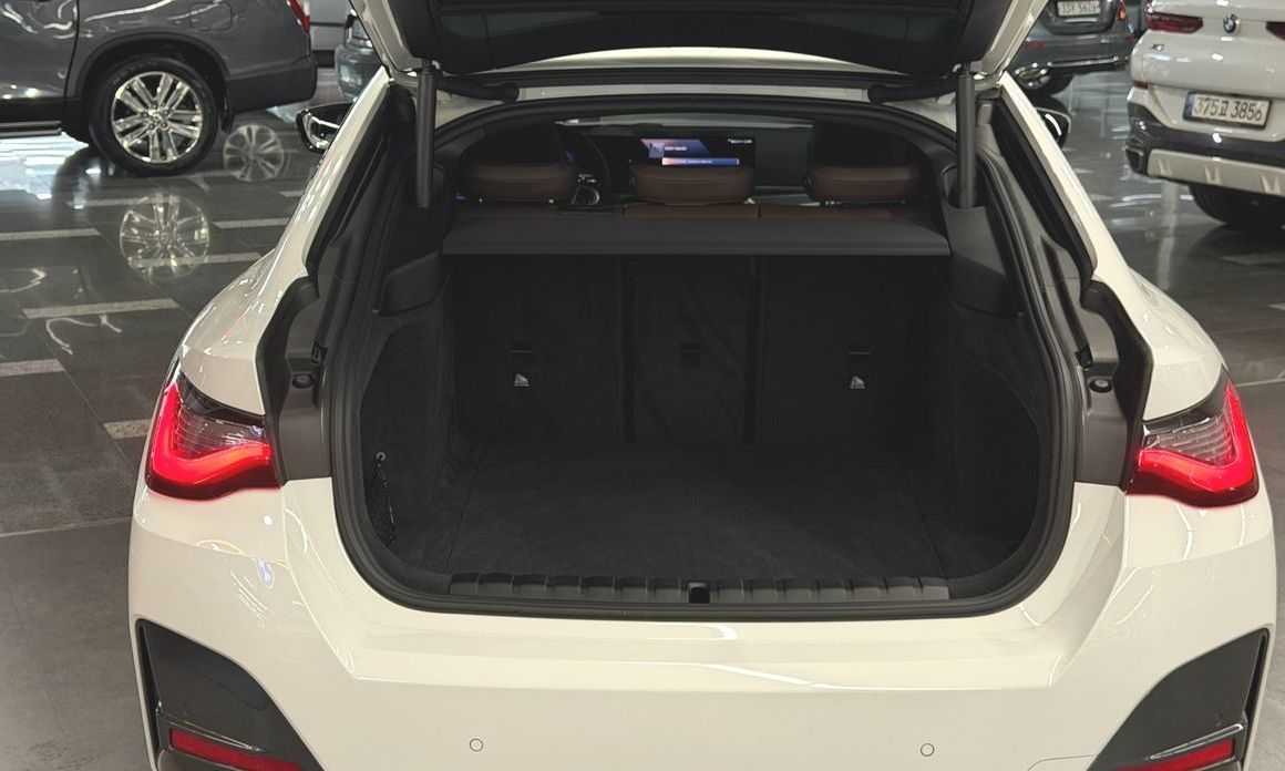 BMW i4 2024