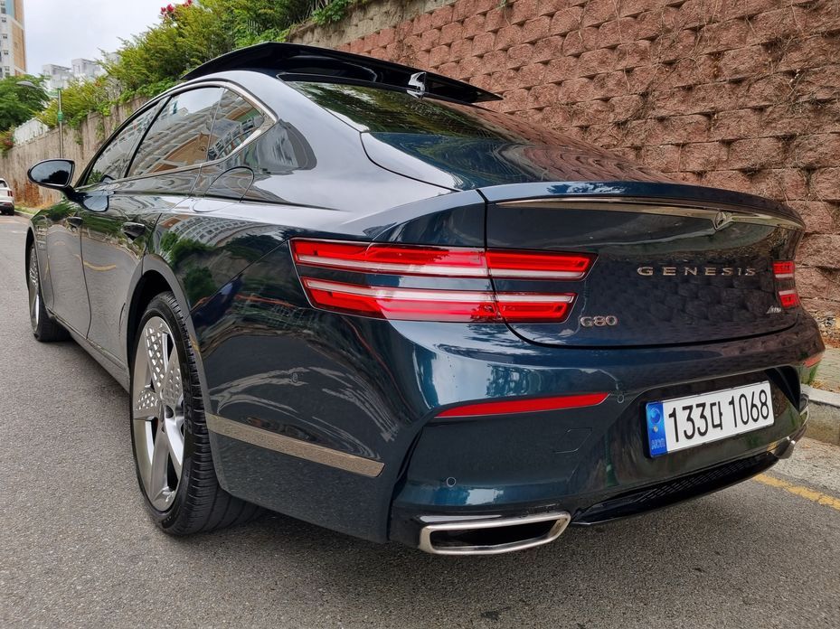 Genesis G80 2023