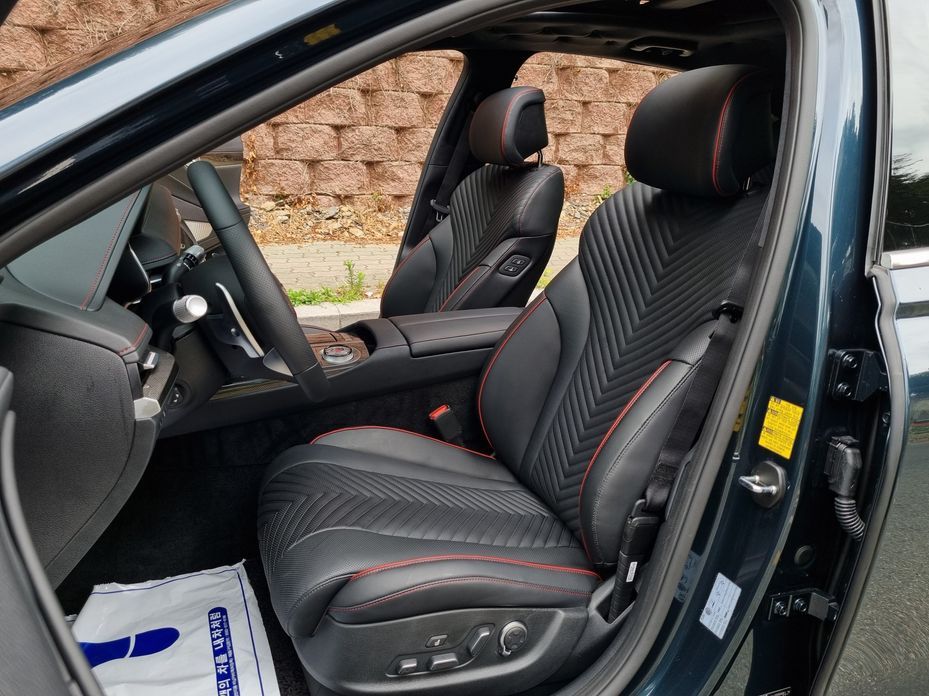 Genesis G80 2023