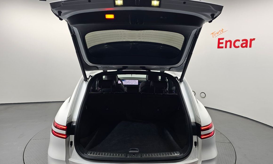 Genesis GV70 2025