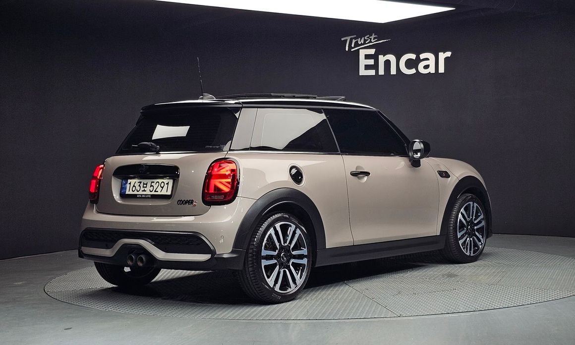 Mini Cooper 2024