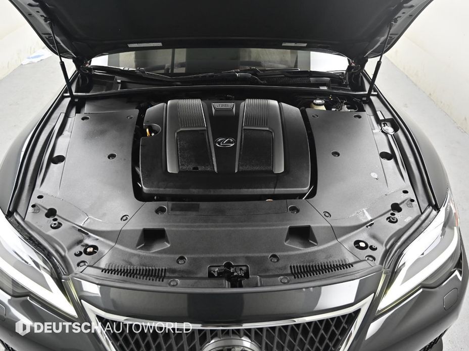 Lexus LS 2021