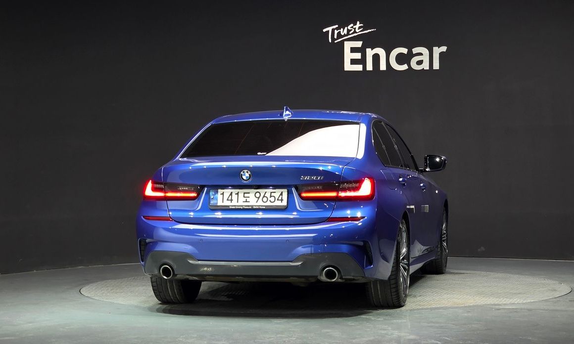 BMW 3-Series 2021