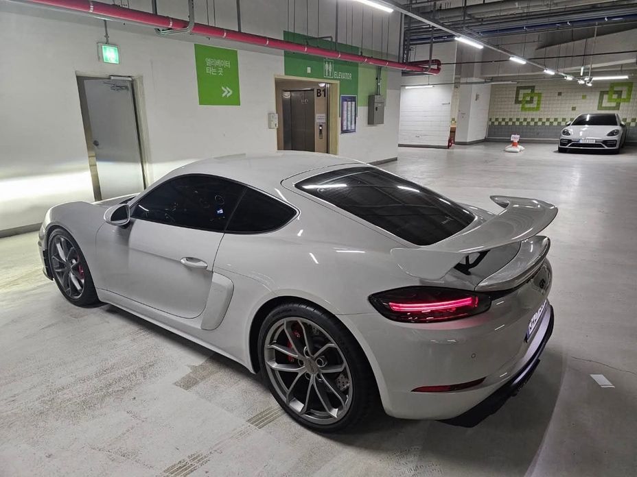 Porsche 718 2023