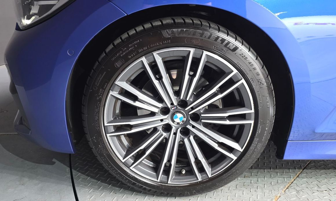 BMW 3-Series 2021