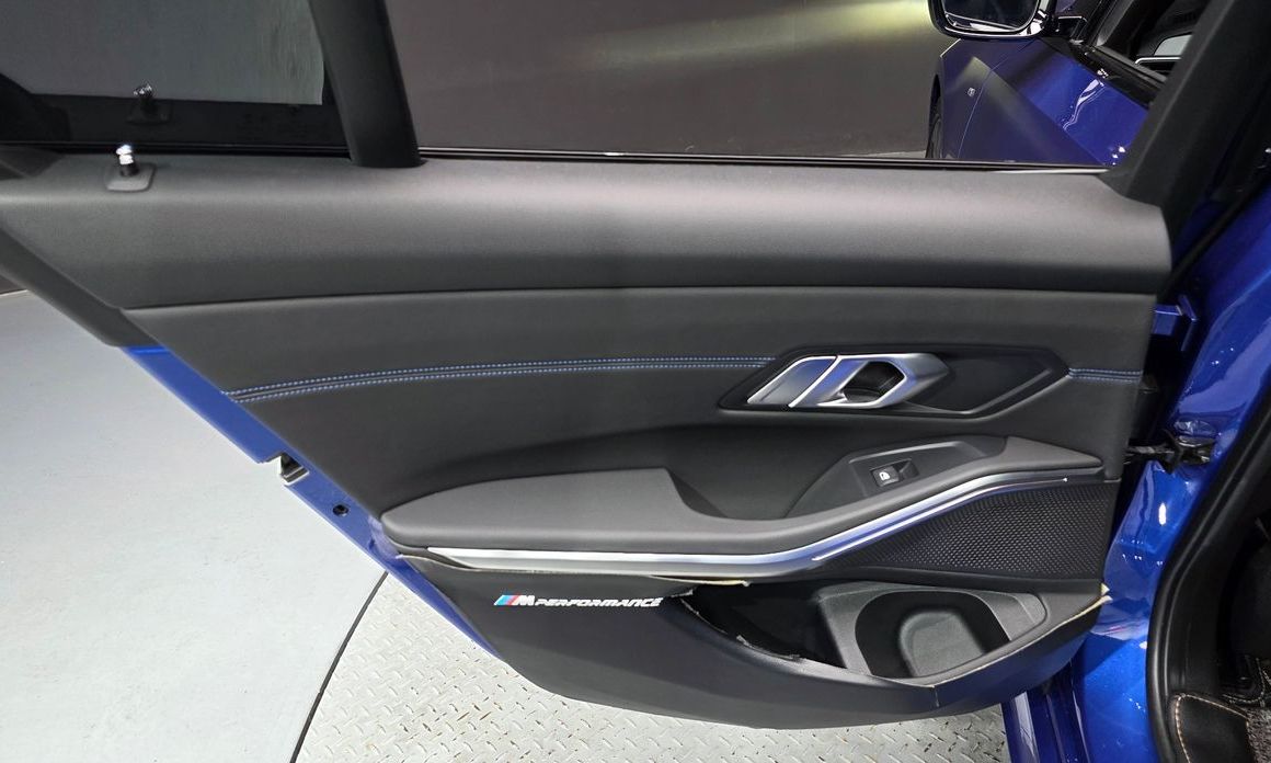 BMW 3-Series 2021