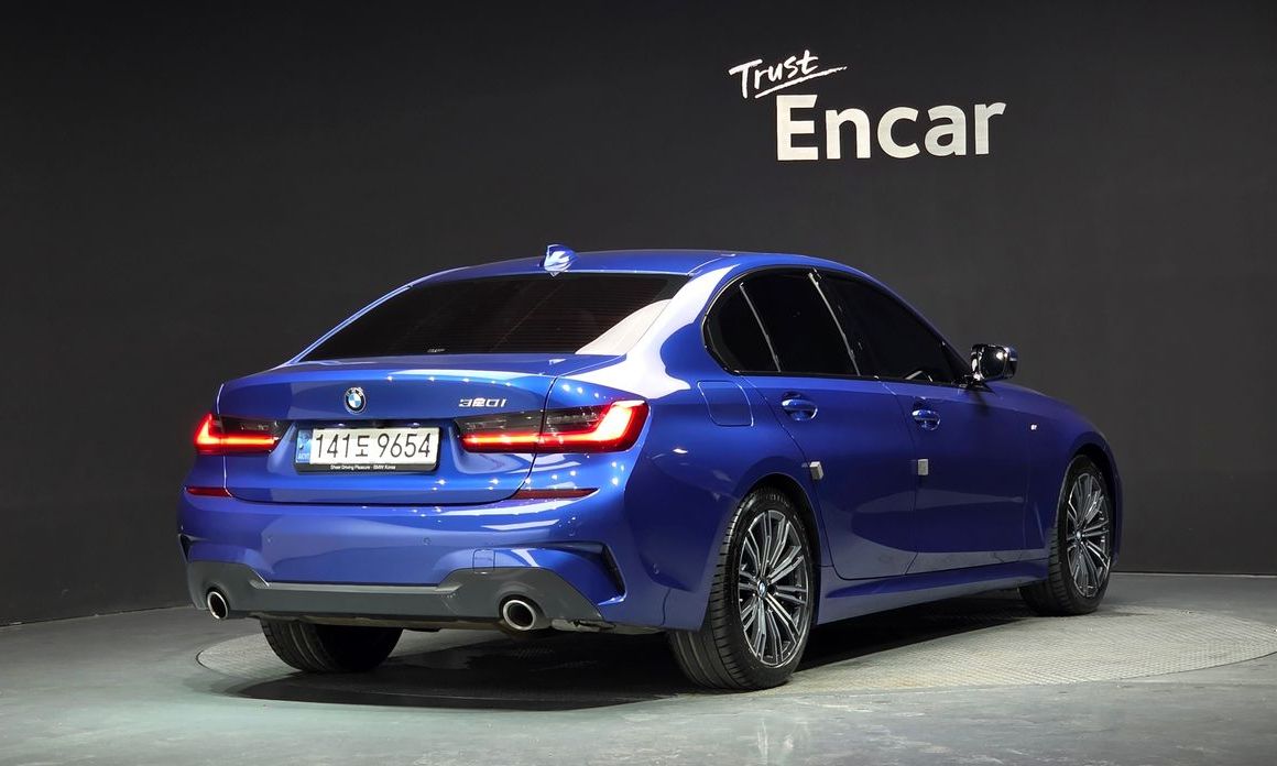 BMW 3-Series 2021