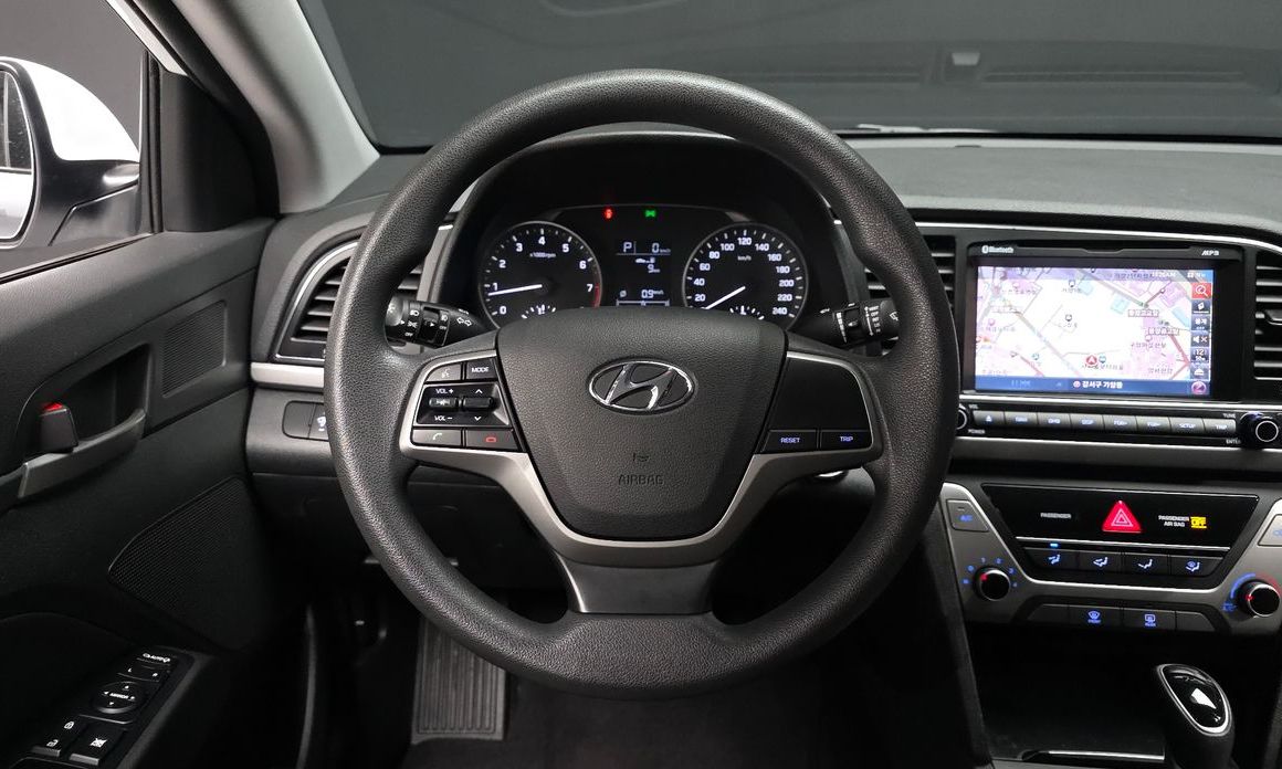 Hyundai AVANTE 2018