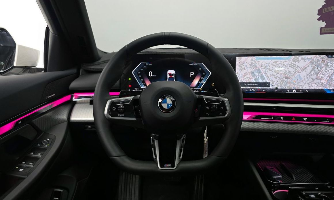 BMW 5-Series 2025