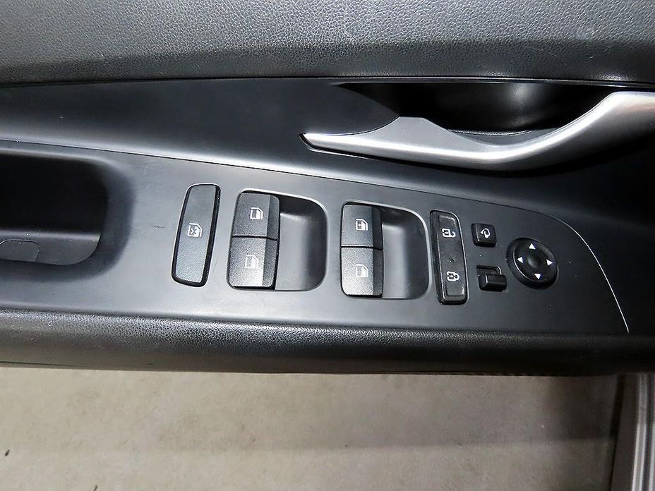 Hyundai AVANTE 2023
