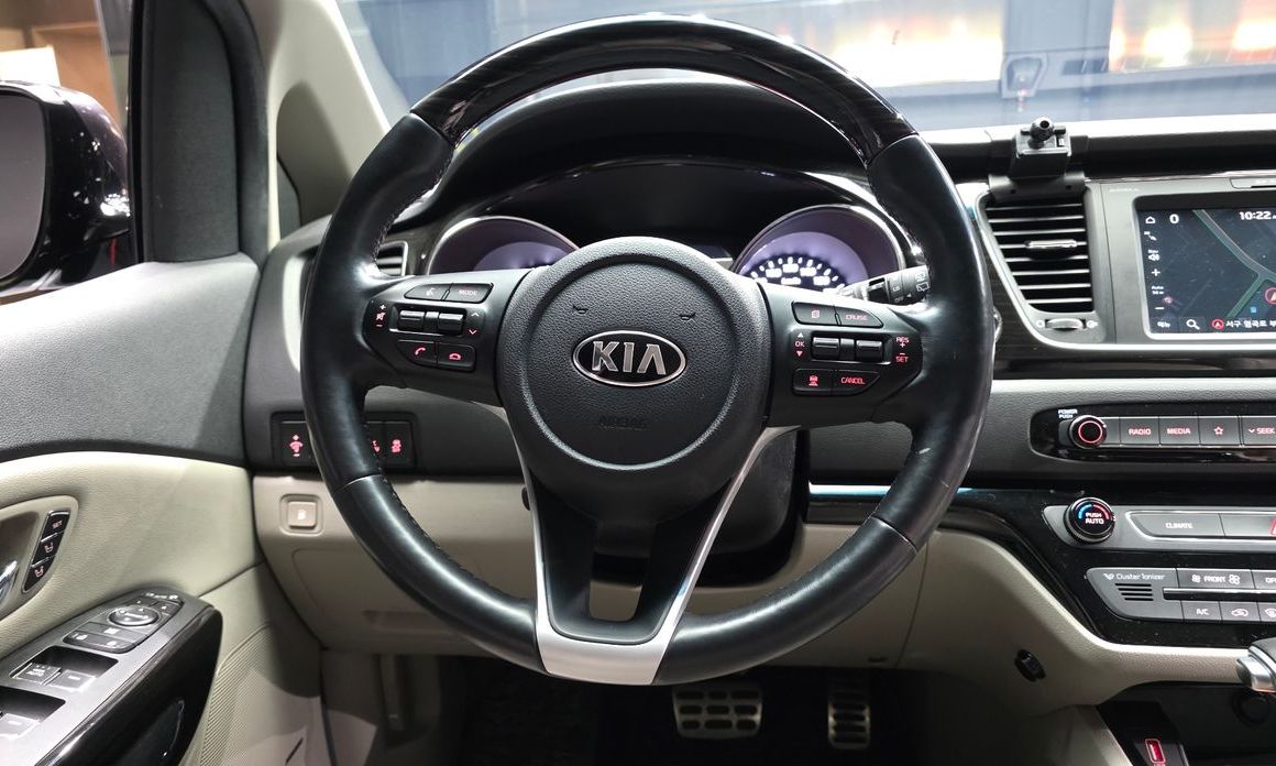 Kia Canival 2019