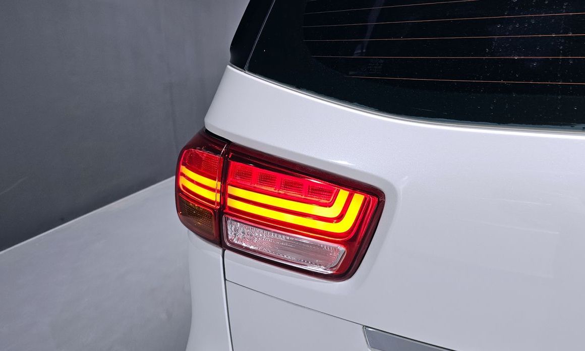Kia Canival 2015