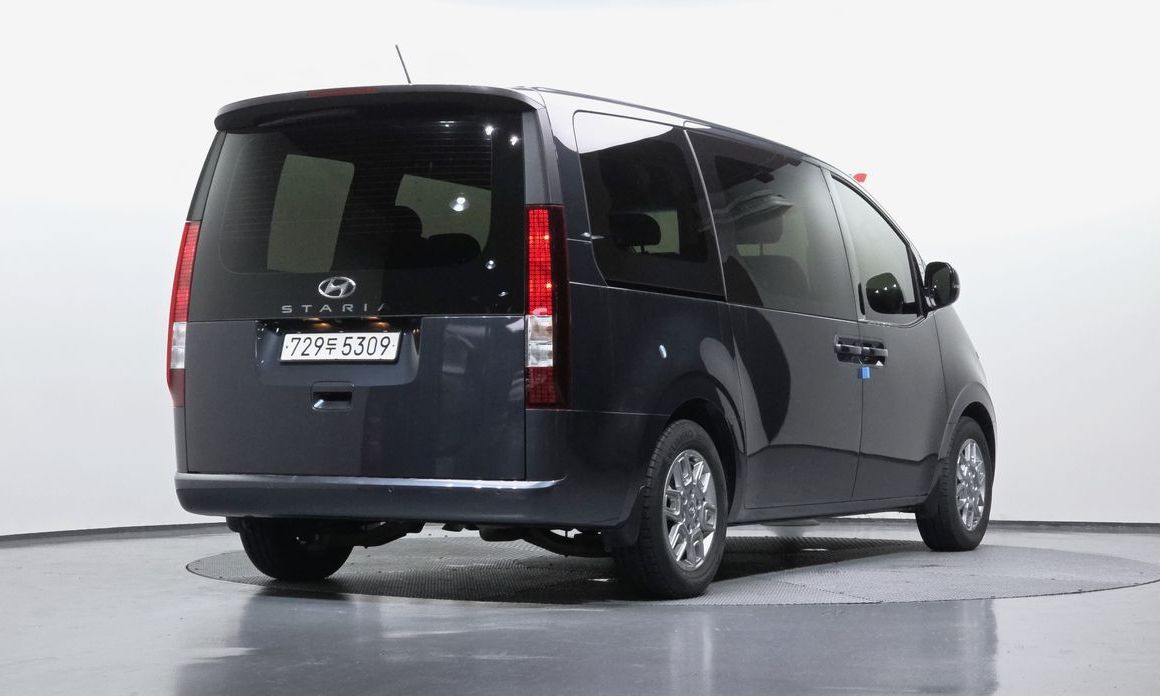 Hyundai Staria 2024