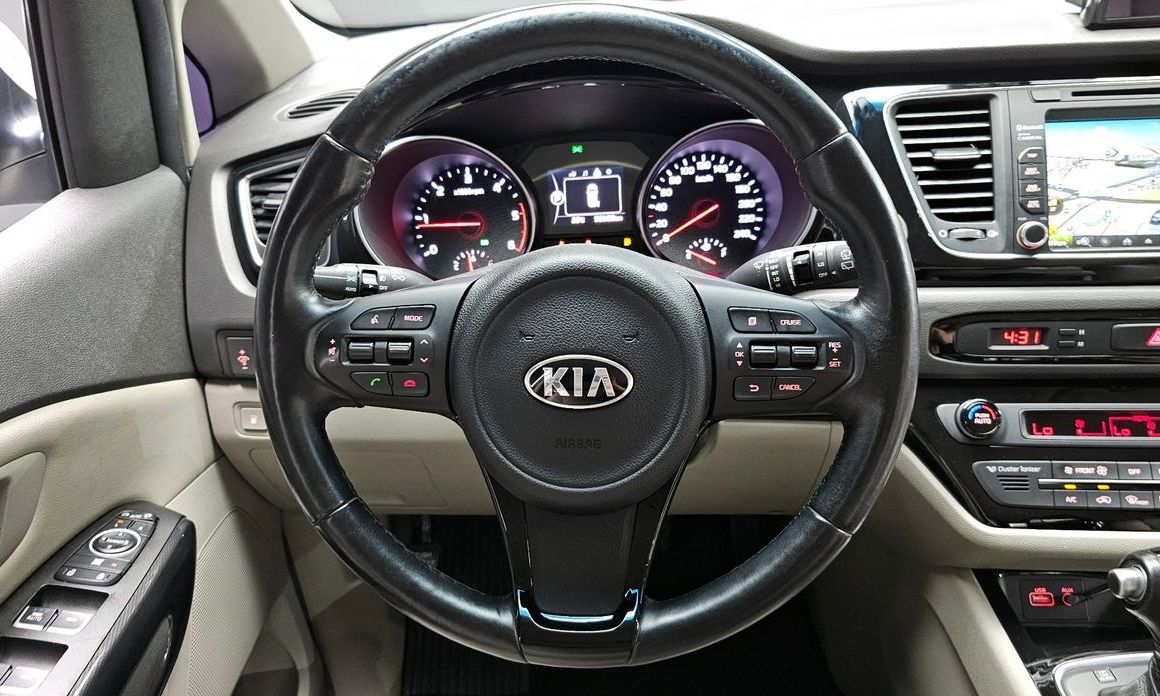 Kia Canival 2015