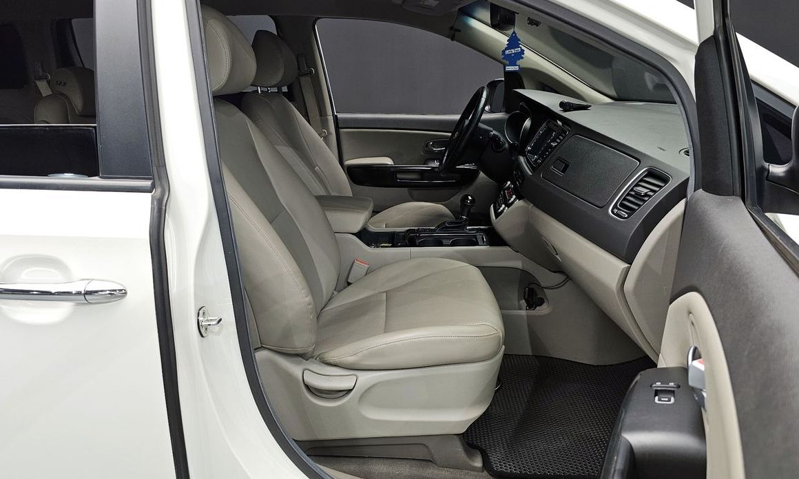 Kia Canival 2015