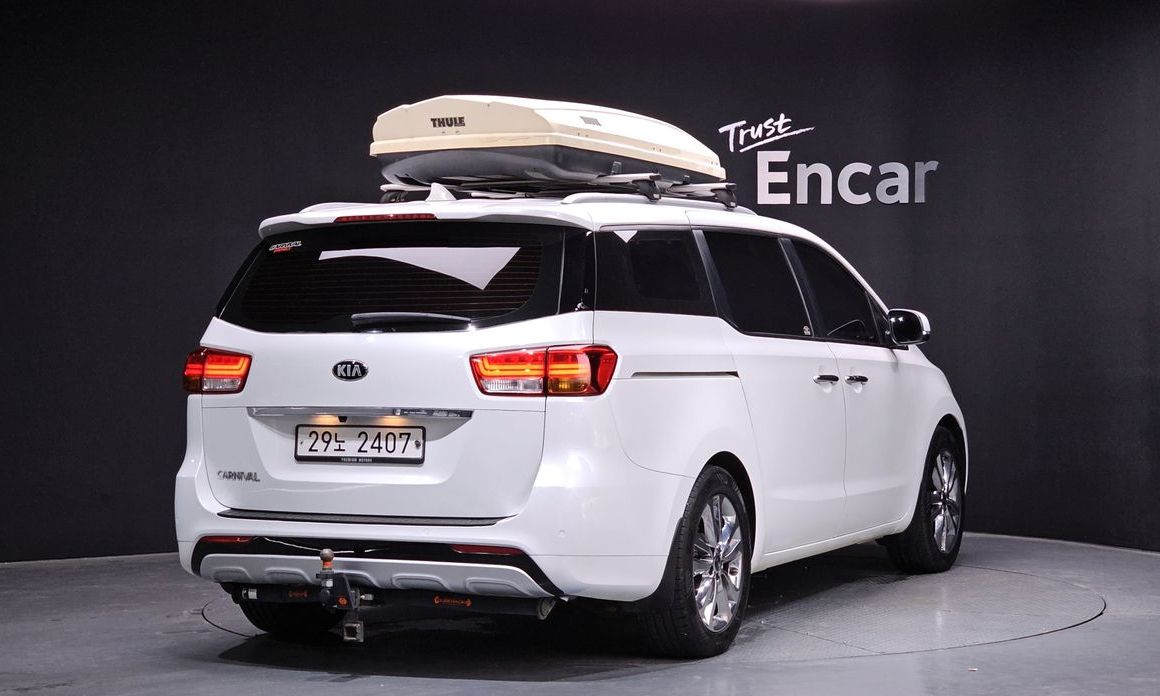 Kia Canival 2015
