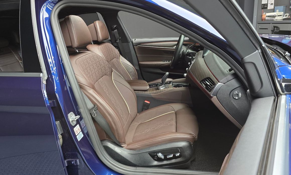 BMW 5-Series 2020