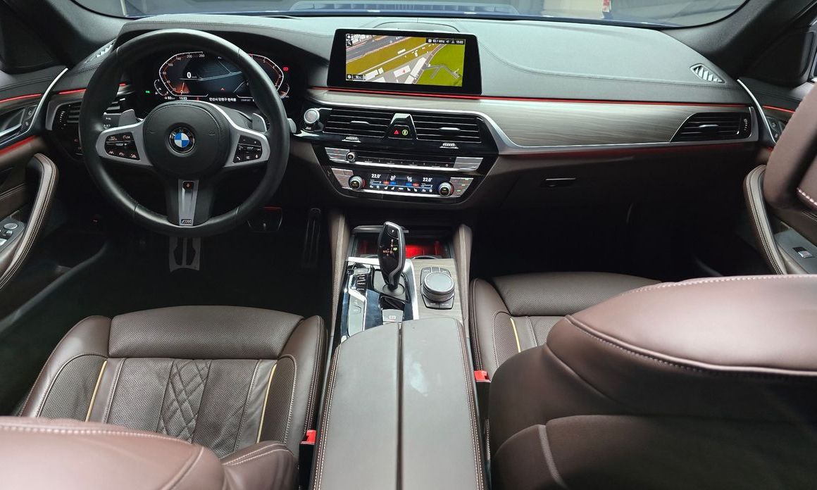 BMW 5-Series 2020