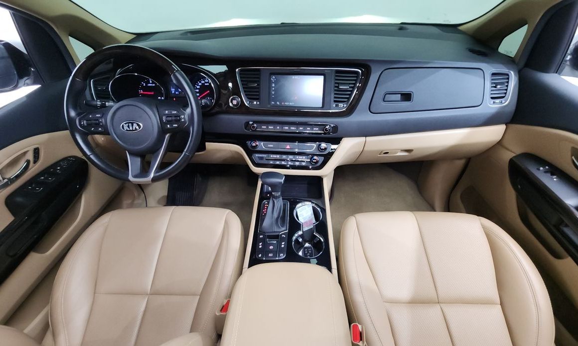 Kia Canival 2019