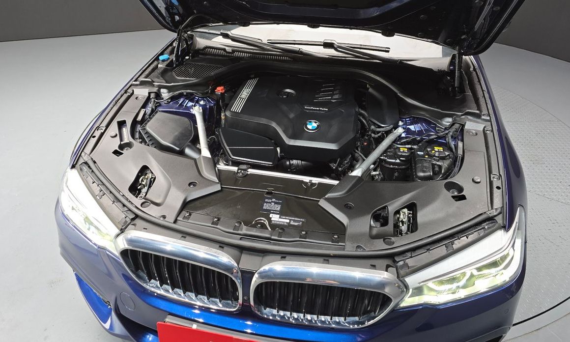BMW 5-Series 2020