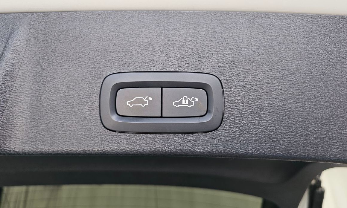 Volvo XC40 2023