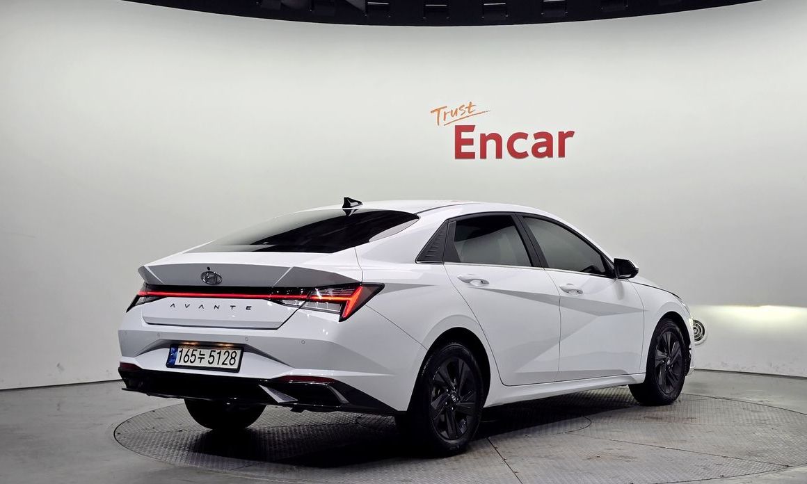 Hyundai AVANTE 2022