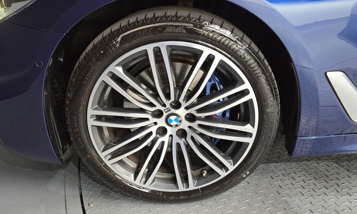 BMW 5-Series 2020
