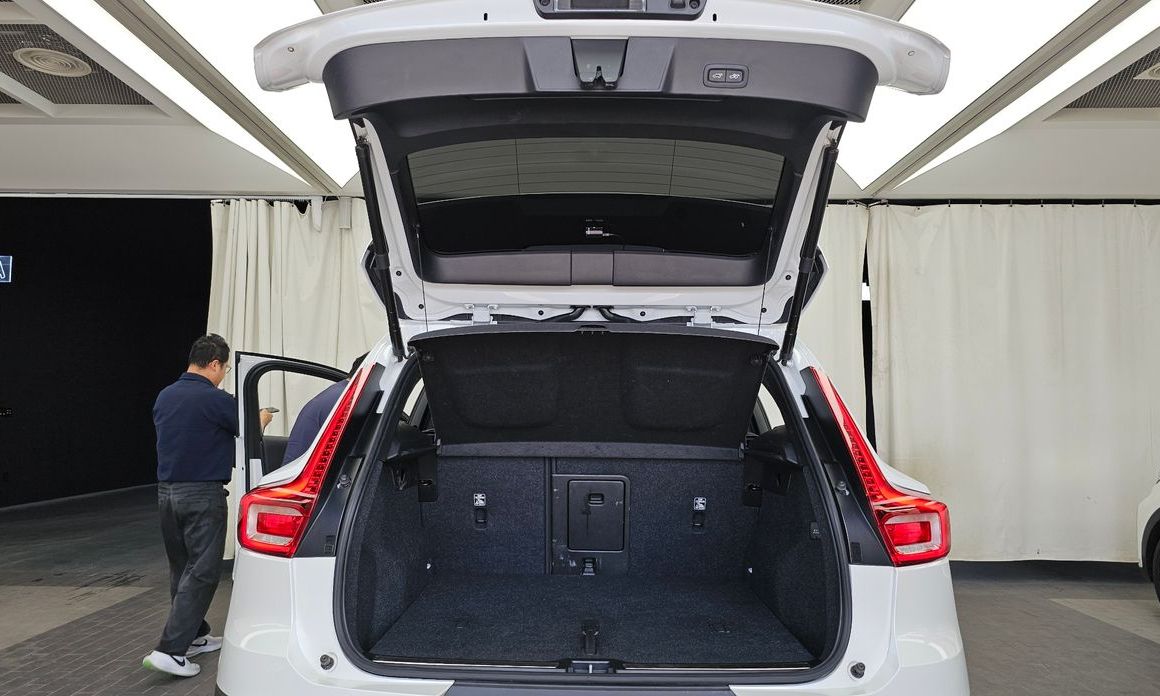 Volvo XC40 2023
