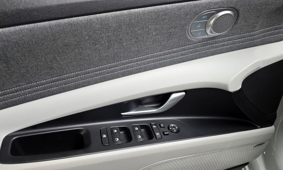 Hyundai AVANTE 2022