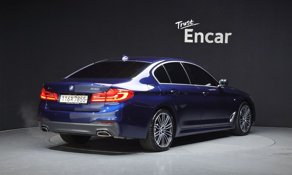 BMW 5-Series 2020