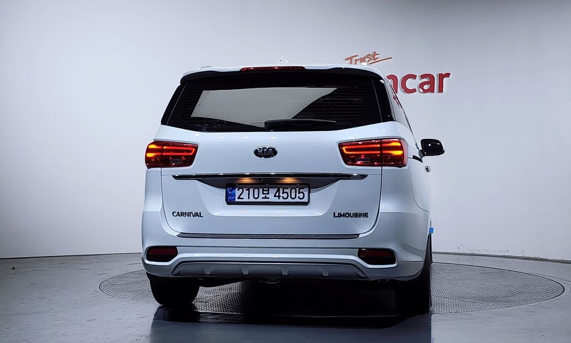 Kia Canival 2019