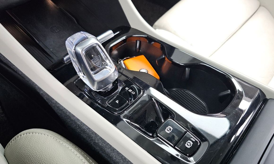 Volvo XC40 2023